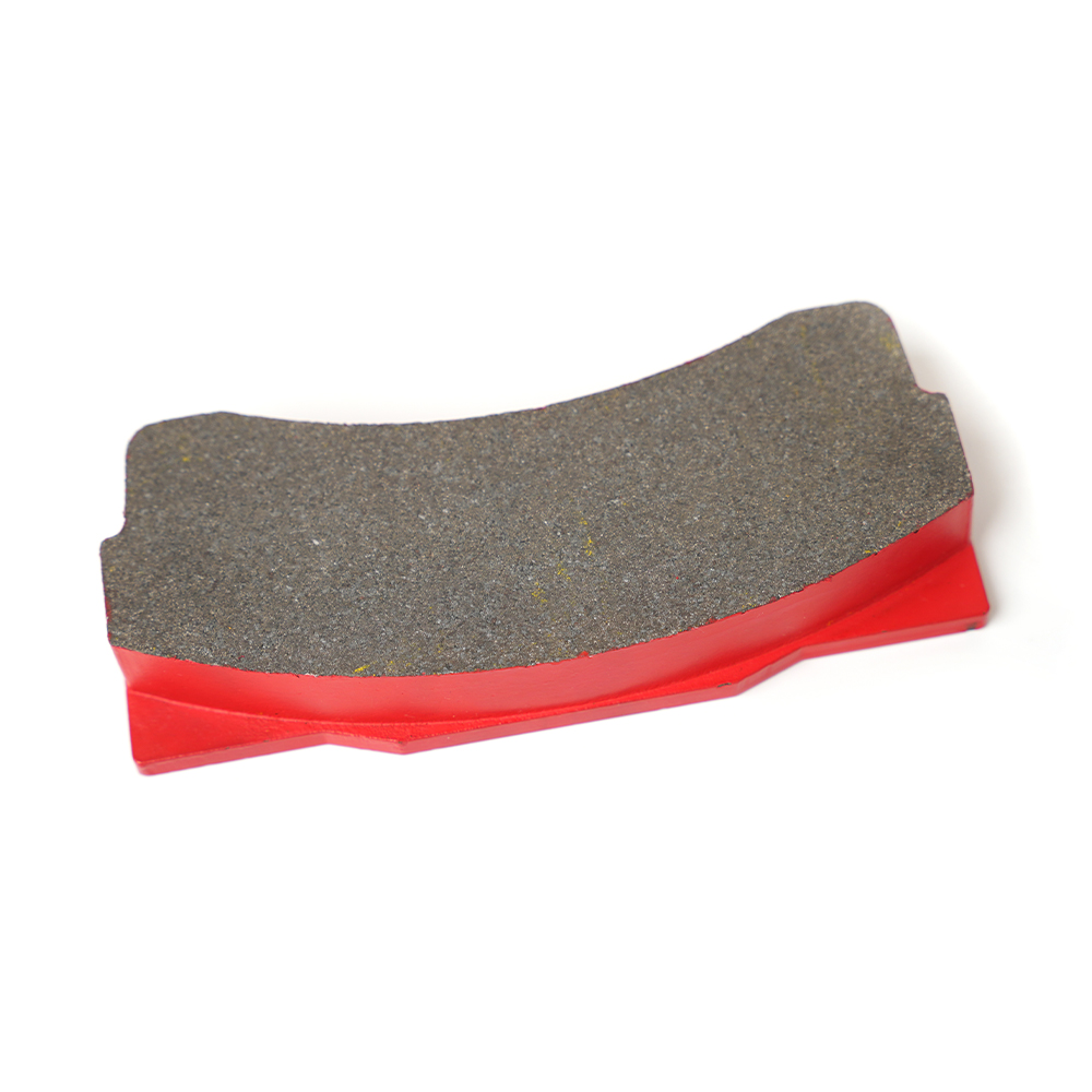 High-performance metallic brake pad